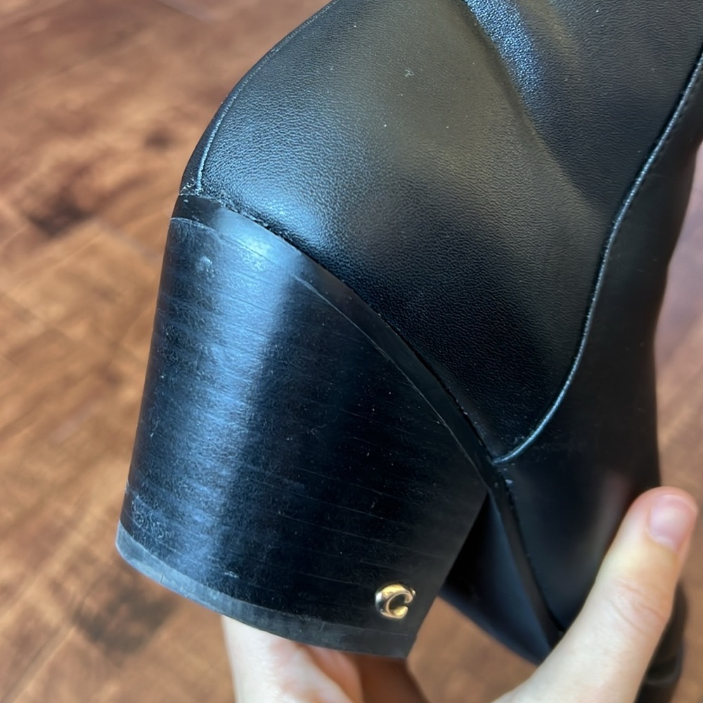 Worn twice Coach Pacey pointed toe black leather booties ankle boots classy 7 - Picture 11 of 16